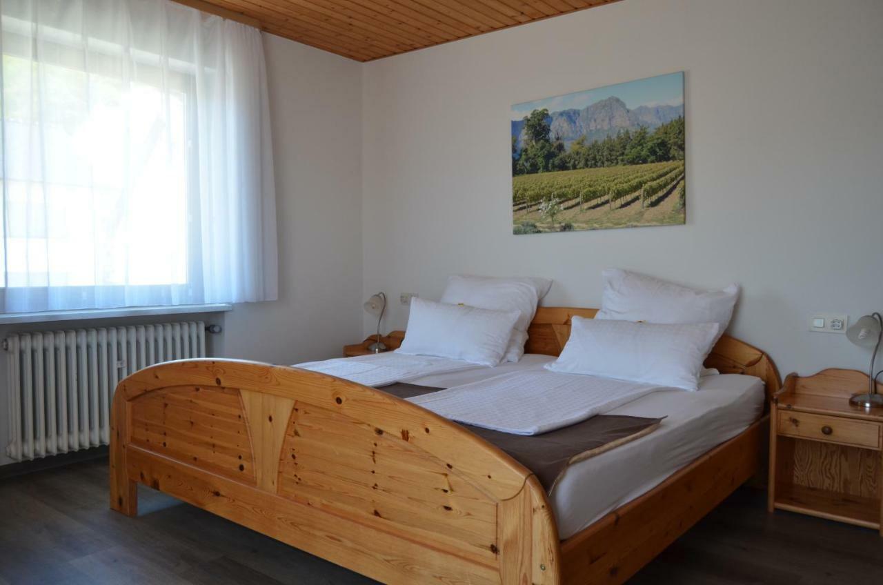 Bed and Breakfast Weingut H. Gindorf Lieser Exterior foto